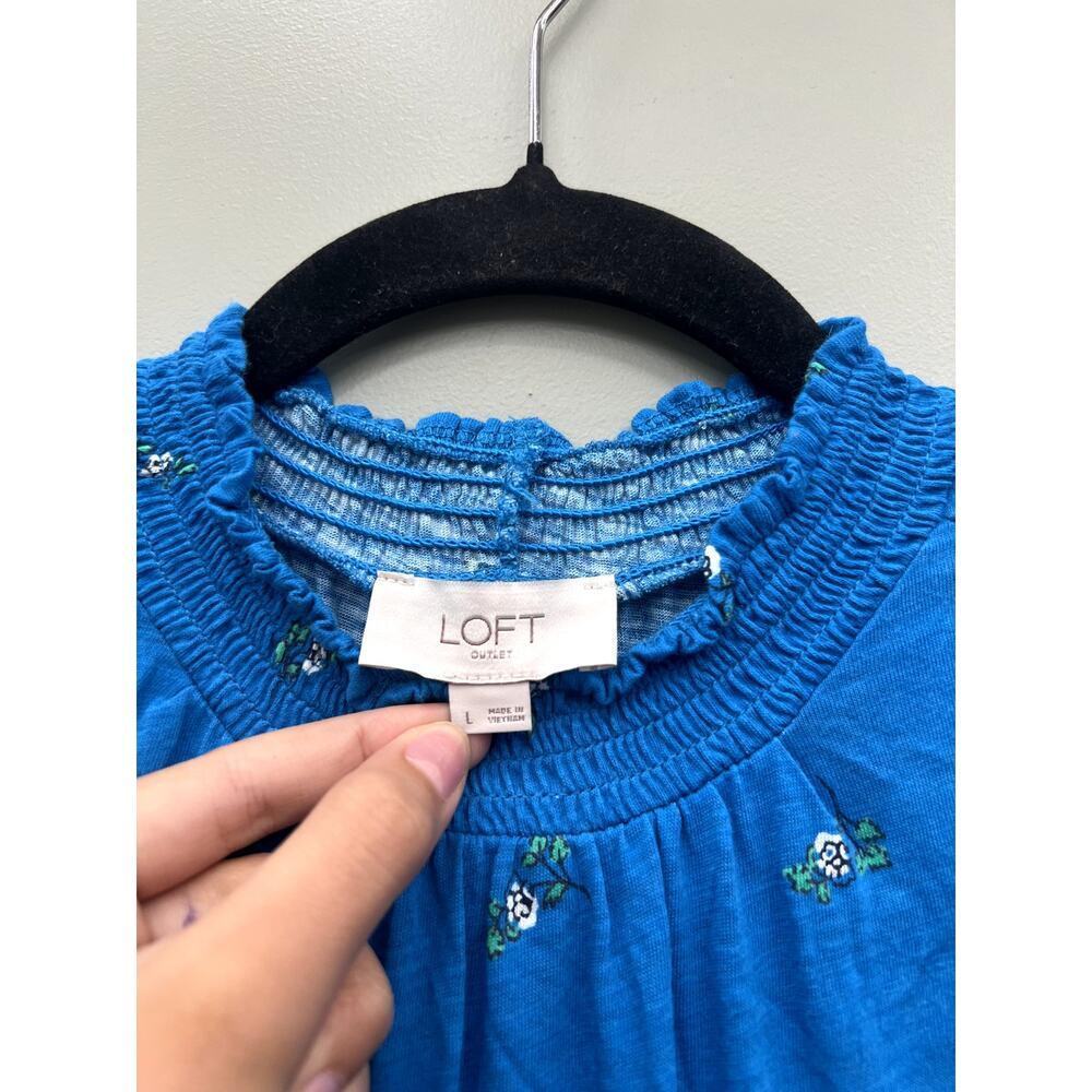 LOFT Outlet Floral Smocked Mock Neck Sleeveless Blue Tank Large - Picture 3 of 5